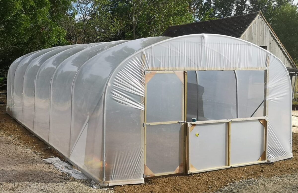 Assembly Methods - Five Star Polytunnels